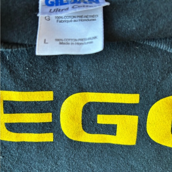 Oregon Ducks Navy Blue Long Sleeve T-Shirt with logo. In new condition, Size L - Picture 7 of 7